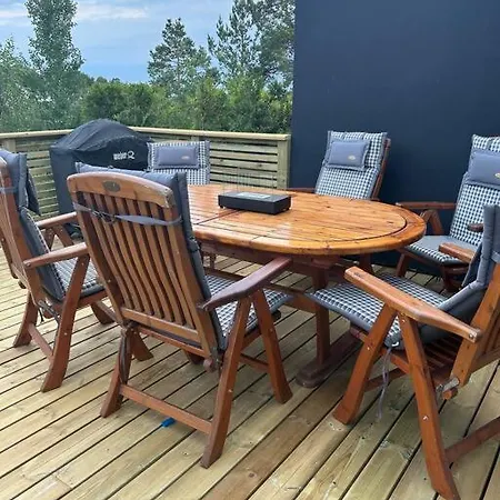 Trivelig Barnevennlig Leilighet Pa Sorlandet Apartmán